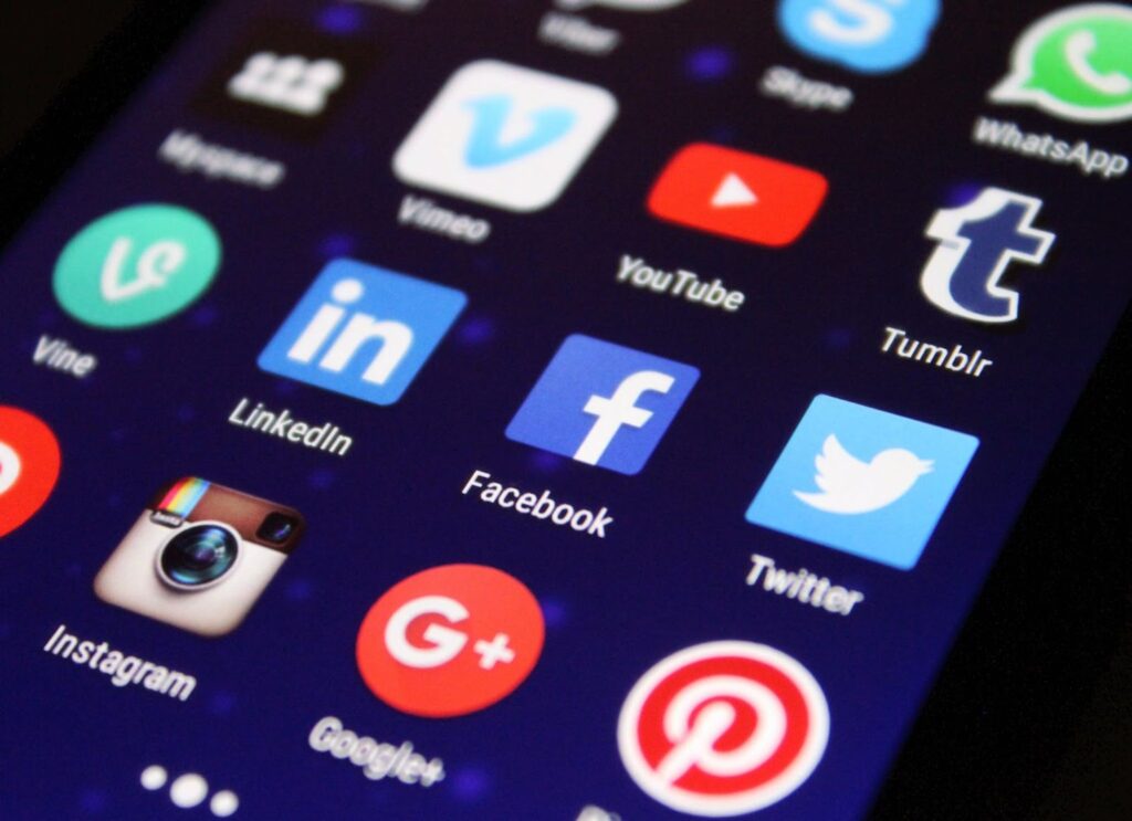 social media marketing channels for construction